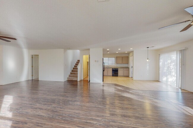 Building Photo - 6056 Malpais Park Ave NW