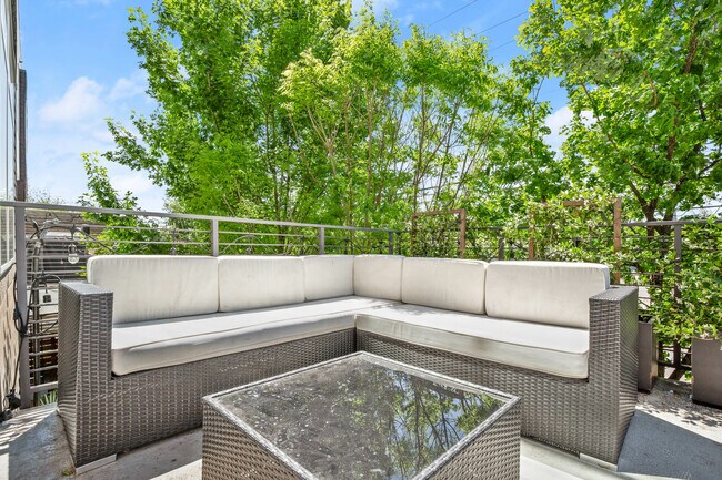 Building Photo - 505 Tillery St