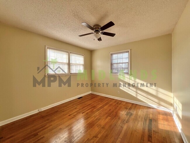 Building Photo - 1217 Faraway Dr