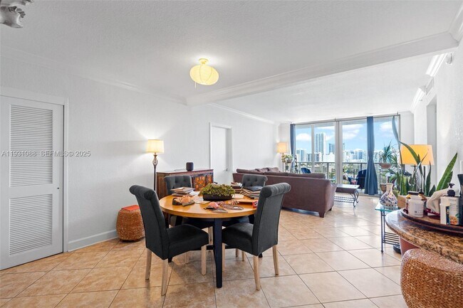 Building Photo - 401 69th St