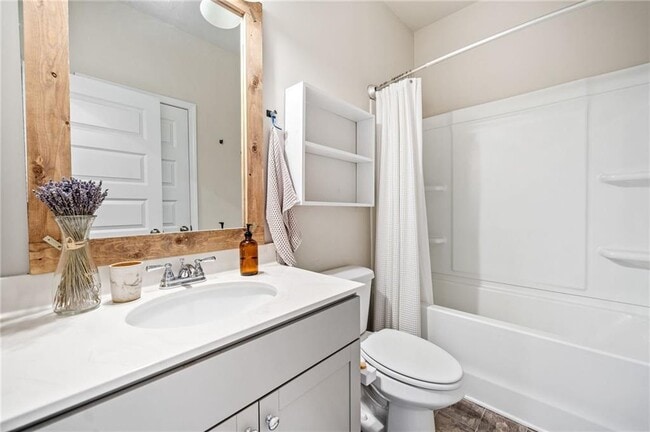 Building Photo - 175 Madison Bend