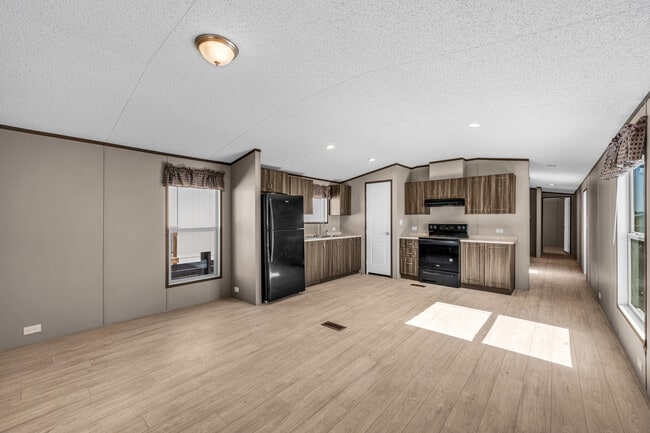 Building Photo - 2301 NW Sheridan Rd