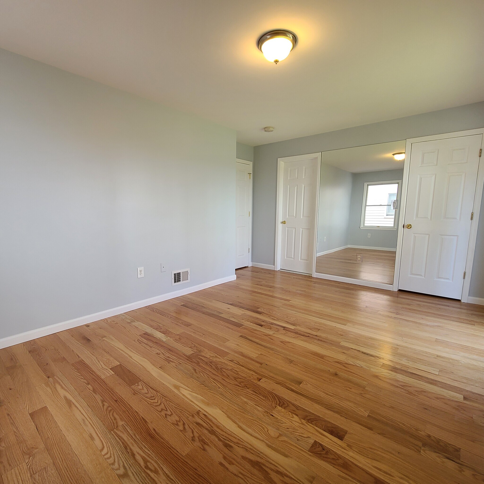 Master Bedroom - 5206 Cottage Ave