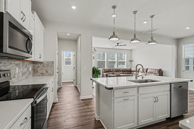 Building Photo - 8109 Overmeadow Ln