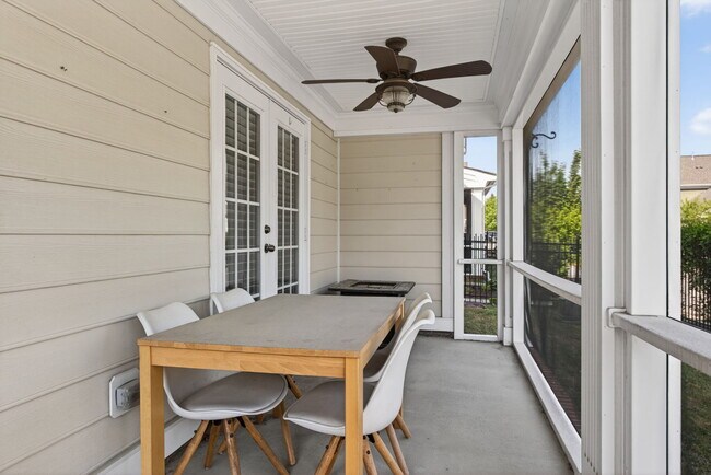 Building Photo - 207 Hearthstone Rch