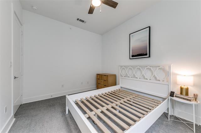 Building Photo - 4205 Roseland Ave