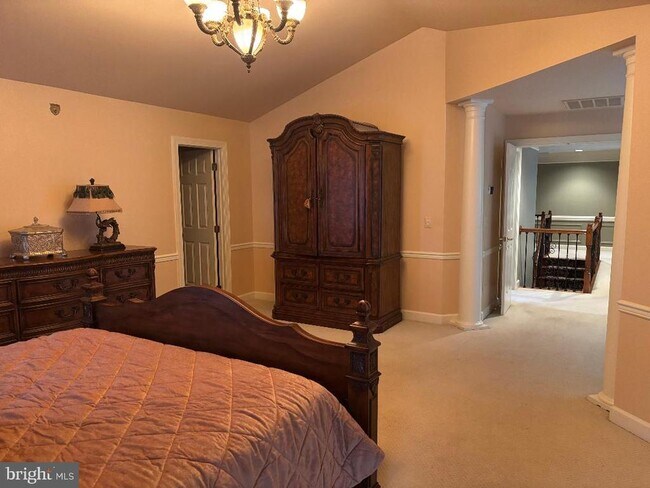 Building Photo - 1066 Northfalls Ct