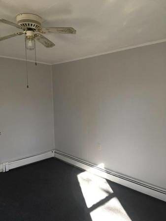 Building Photo - 188 Colburn St