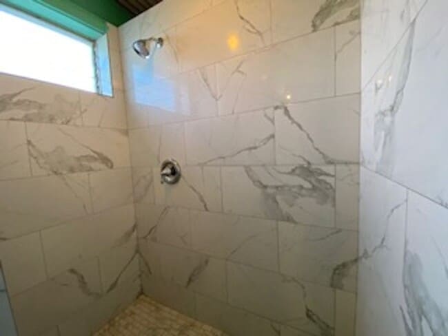 Building Photo - 3 Bedroom, 2 Bath Home for rent in Honokaa
