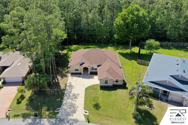 Building Photo - 59 Woodlawn Dr