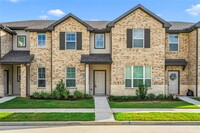 Building Photo - 11919 Amber Oak Wy