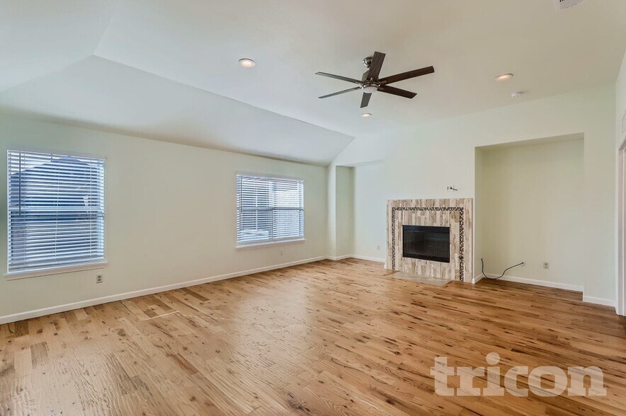 Building Photo - 12069 Brownwood Dr