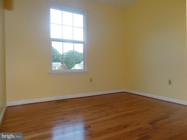 Building Photo - 1511 Pullman Dr