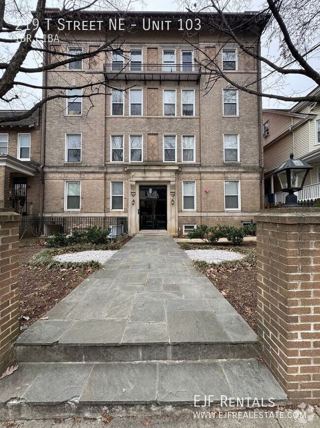 Building Photo - Modern 1 bedroom unit in Bloomingdale/Ecki...