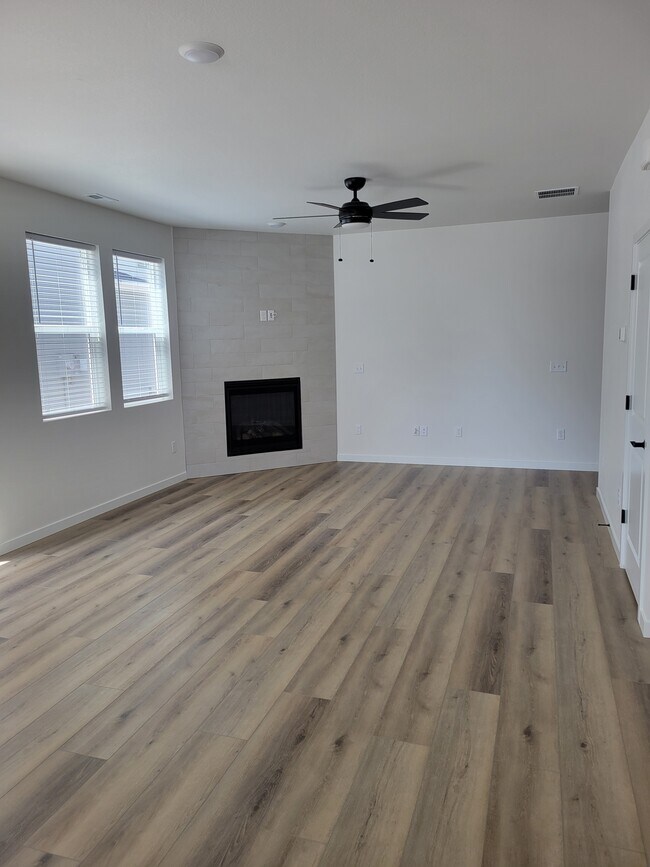 Building Photo - 6326 Levity Heights