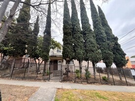Building Photo - Beautiful Dormitory Style Housing Available