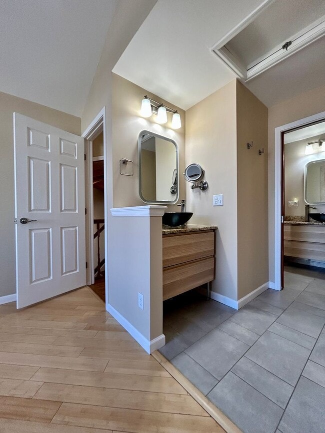 Building Photo - Gorgeous 3-Bedroom Home with Unobstructed Views and Access to North Open Space from Yard!