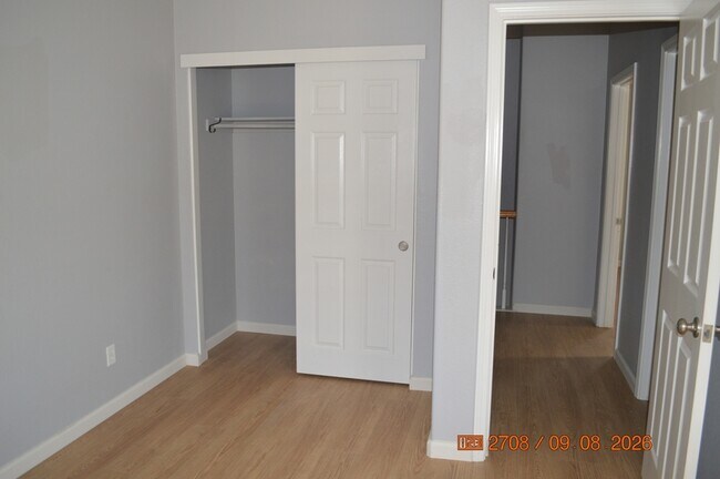 Building Photo - 5305 Cottage Cove Dr