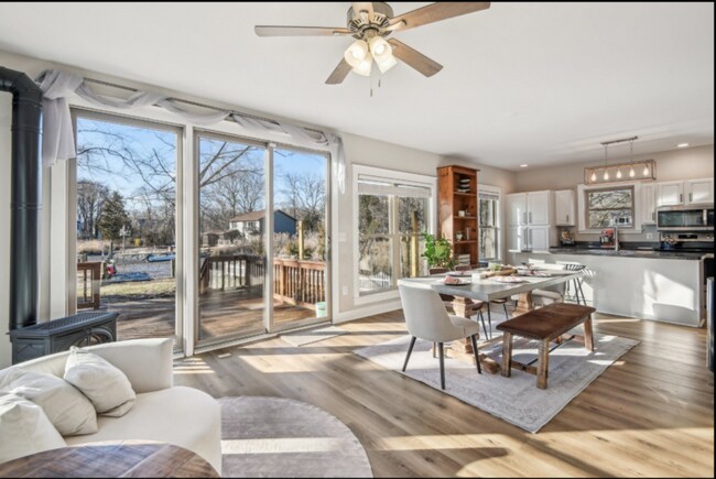 Building Photo - 4922 Lerch Dr