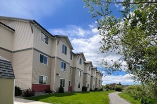 Building Photo - Bridger Peaks Village