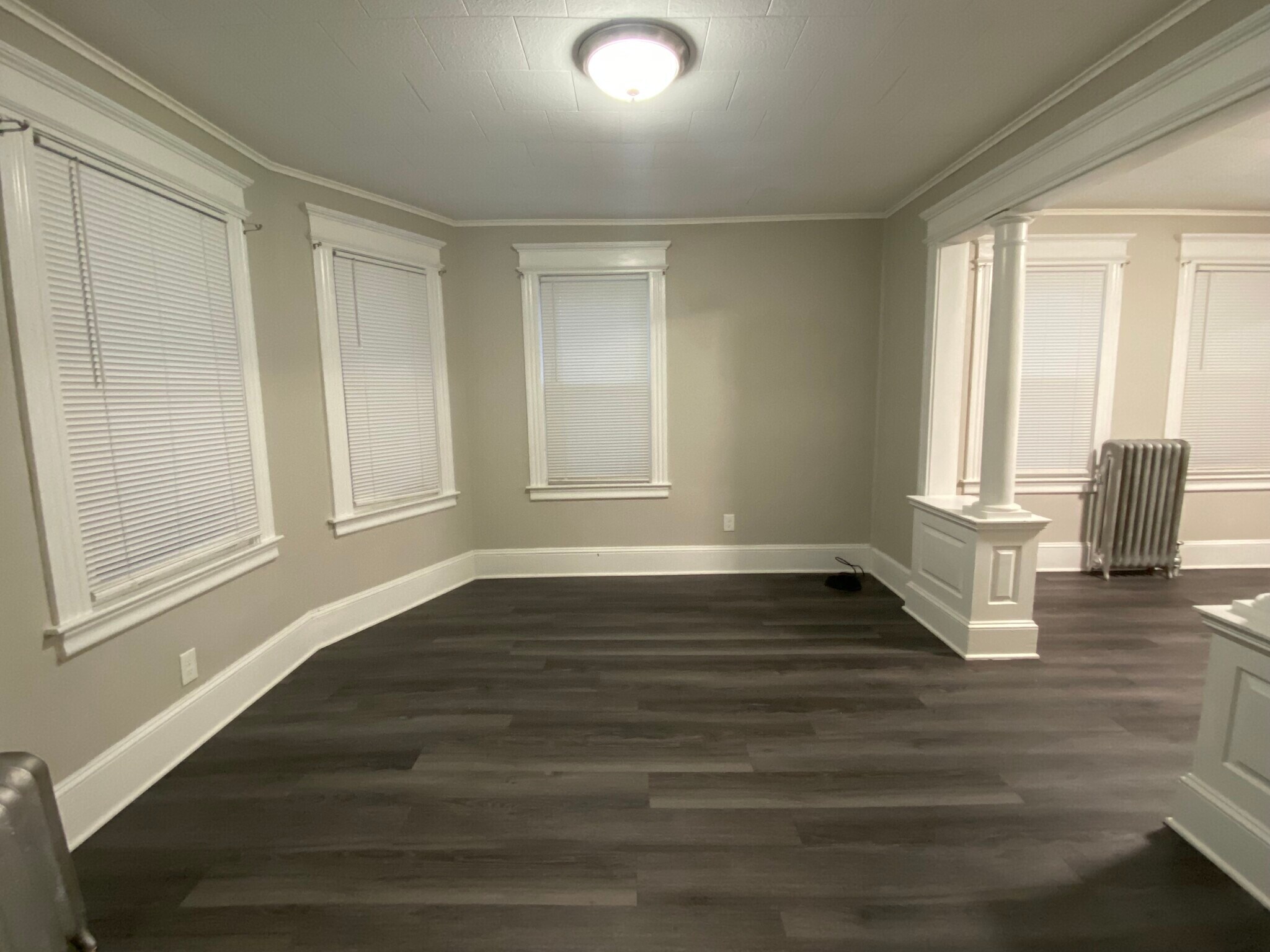 Building Photo - 46 Mooreland St