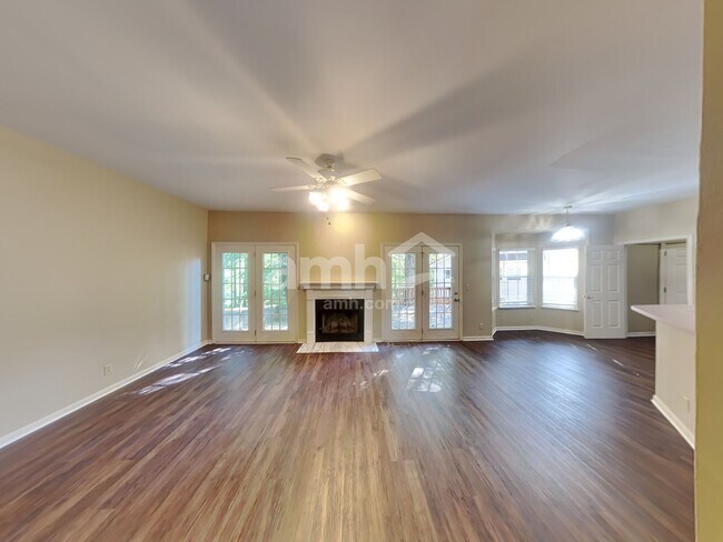 Building Photo - 601 Magnolia Ln