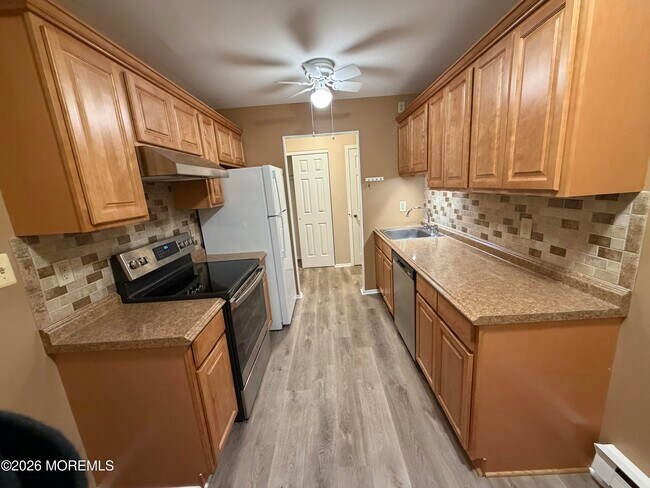 Building Photo - 218 Medford Ct