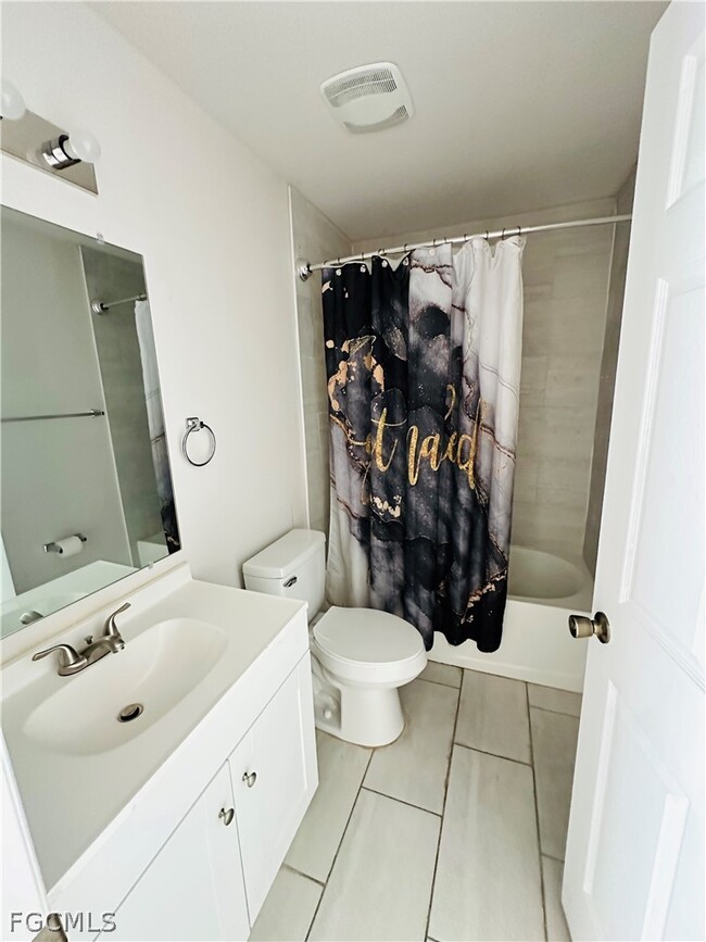 Building Photo - 3020 Skyline Blvd