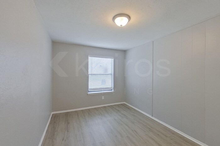 Building Photo - 1510 Clearbrook St