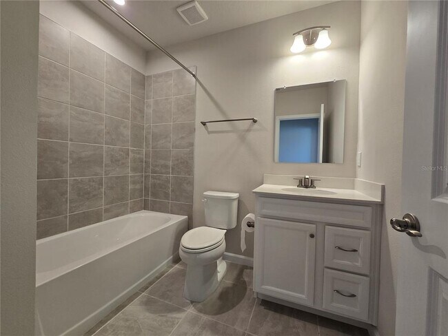 Building Photo - 456 Voltaire Dr