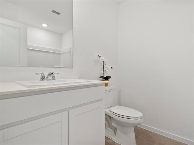 Building Photo - 3016 Tooley Dr