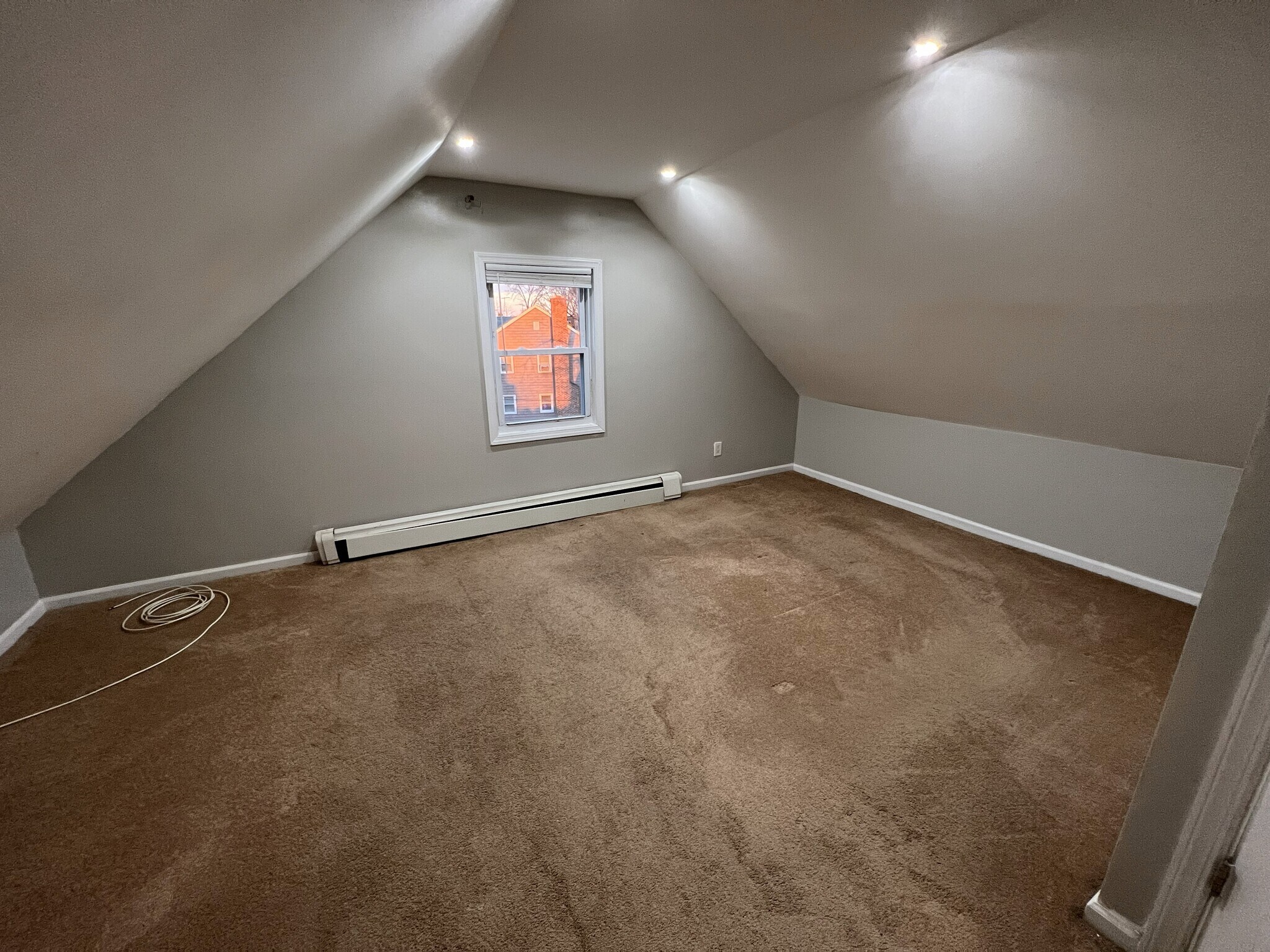 Building Photo - 1720 Burnet Ave