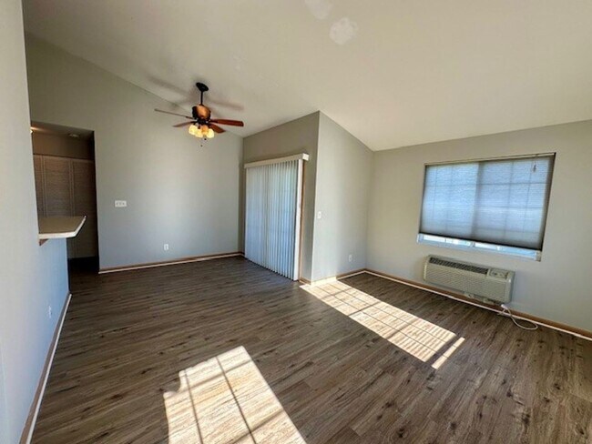 Building Photo - VERY NICE AND NEUTRAL, SECOND FLOOR CONDO, 2BEDROOMS & 2 FULL BATHS. ONE CAR GARAGE