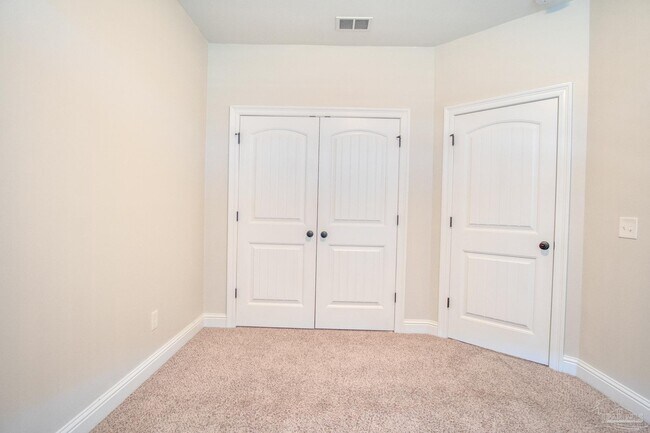 Building Photo - 4865 Spears St