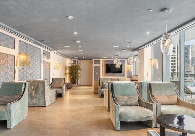 Building Photo - 1000 Brickell Plaza