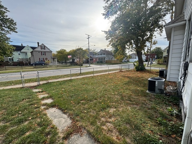 Building Photo - 1541 Hopkins Ave