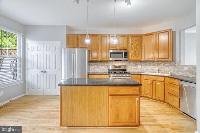 Building Photo - 43162 Ivywood Terrace