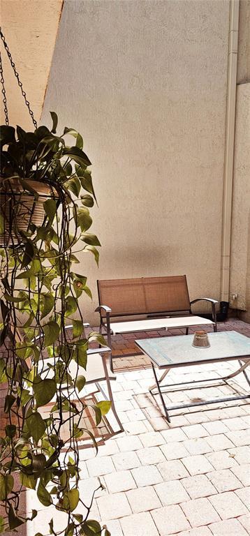 Building Photo - 1147 Delaney Ave