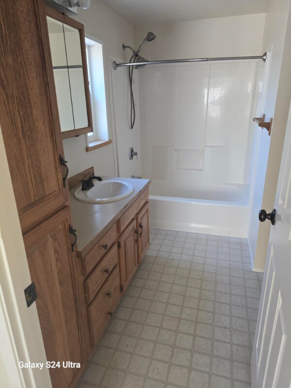 Building Photo - 3564 N Appian Way