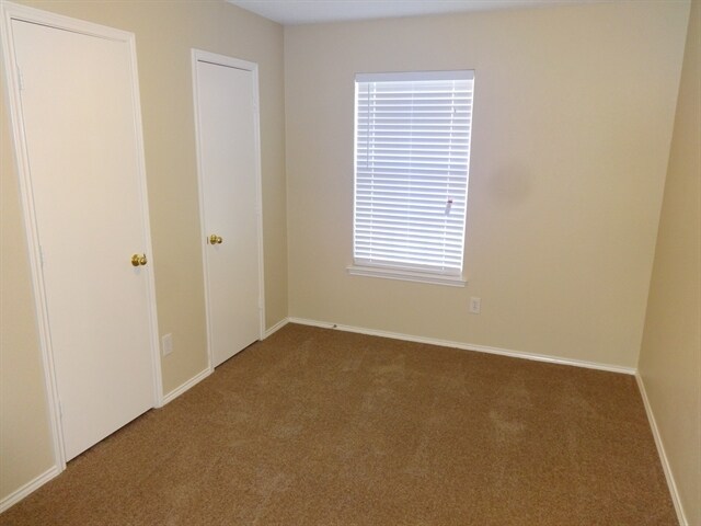 Building Photo - 721 Stonebrooke Dr