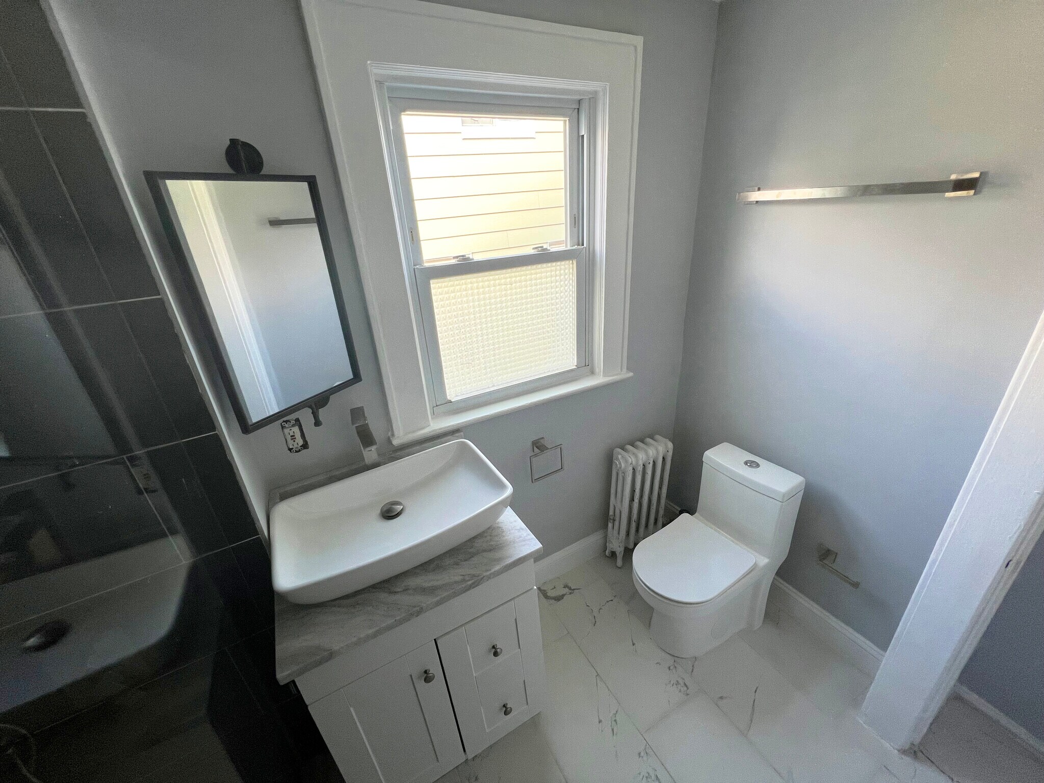 Bathroom - 19 Parkview Ter