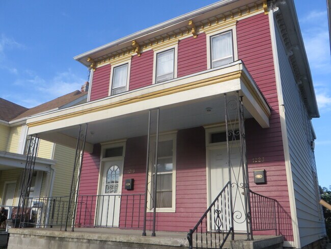Building Photo - 1219 Fulton St