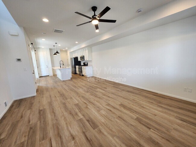 Building Photo - 6157 Two Leaf Dr