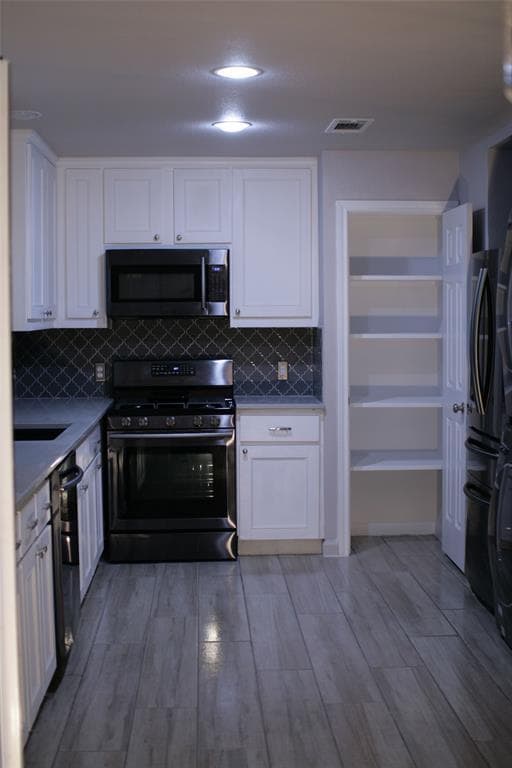 Building Photo - 1413 Broadmoor Dr