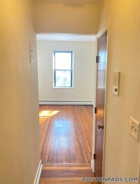 Building Photo - 60 Brighton Ave