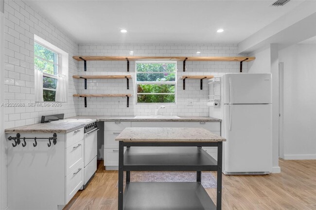 Building Photo - 22065 SW 167th Ave