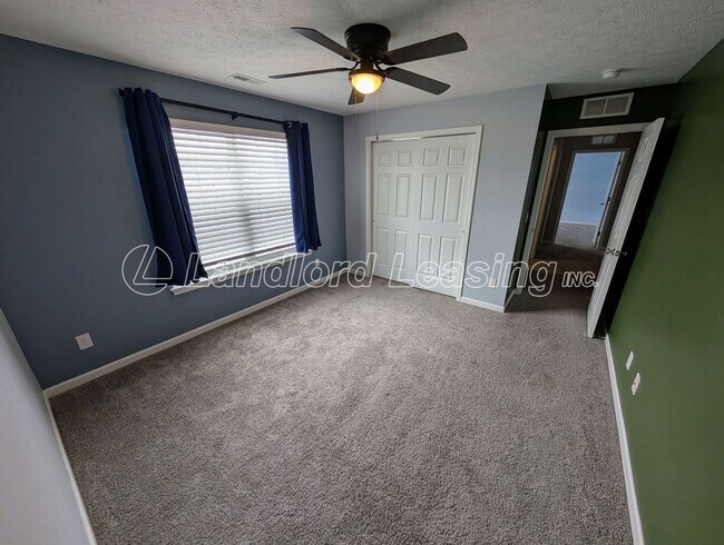 Building Photo - Stunning 5-Bedroom Home in Northpointe Estates with Finished Basement