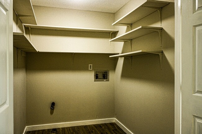 Building Photo - 3 bed 2.5 bath in East Brainerd