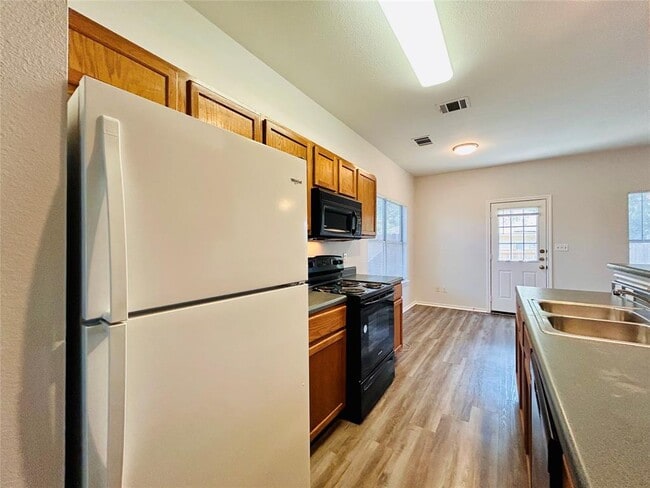 Building Photo - 12307 Abney Dr