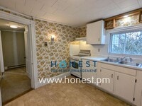 Building Photo - 3 Deeb St